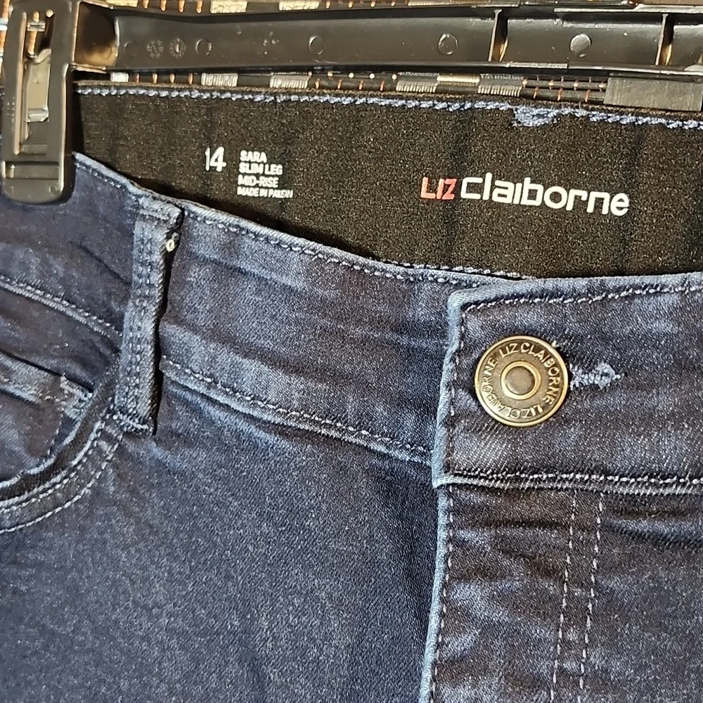 Liz Claiborne Blue Jeans Sz 14 - Picture 2 of 4